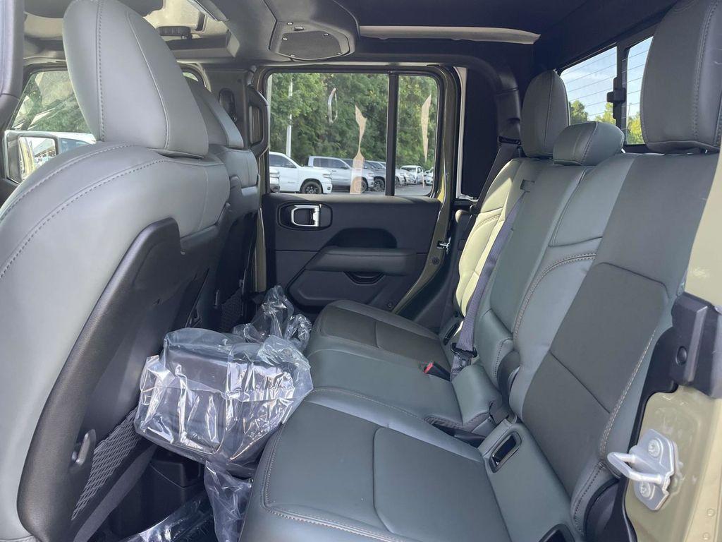 new 2025 Jeep Gladiator car, priced at $54,190