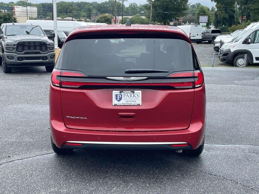 new 2025 Chrysler Pacifica car, priced at $43,970