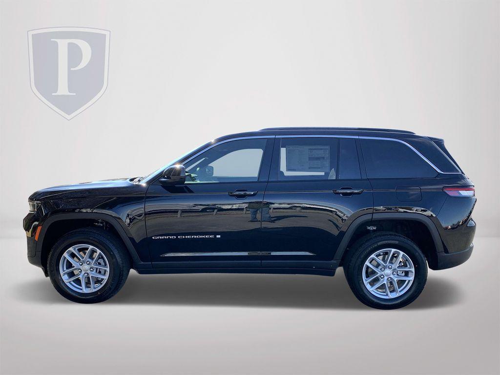 new 2025 Jeep Grand Cherokee car, priced at $37,720