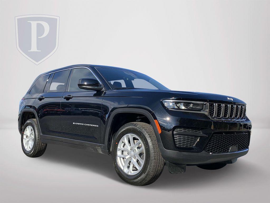 new 2025 Jeep Grand Cherokee car, priced at $37,720