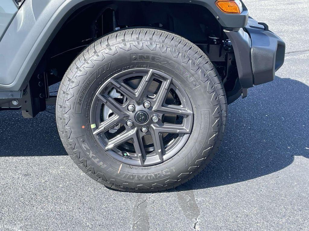 new 2025 Jeep Wrangler car, priced at $43,995