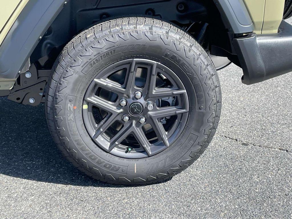 new 2025 Jeep Wrangler car, priced at $43,986