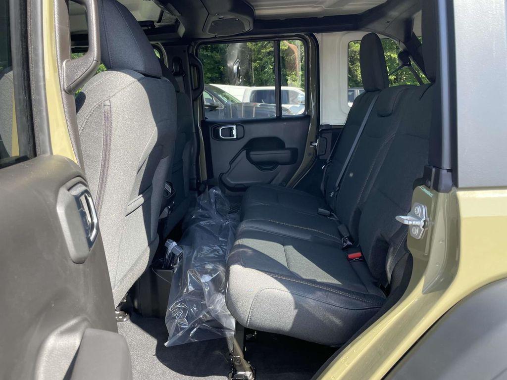new 2025 Jeep Wrangler car, priced at $43,986