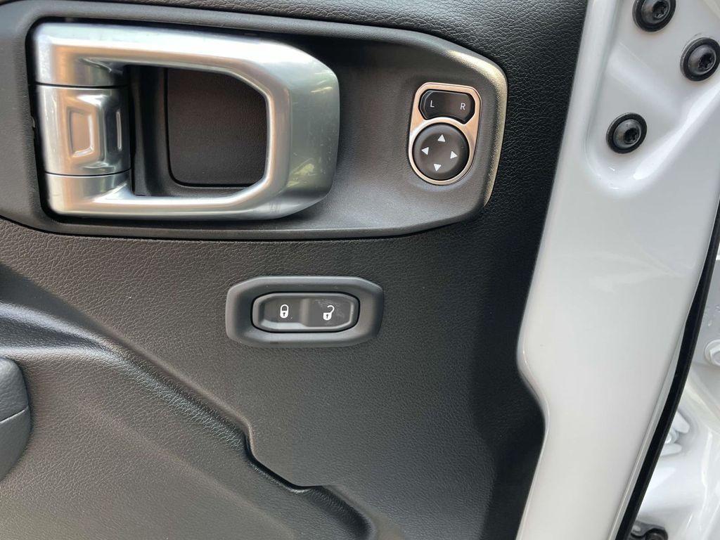 new 2025 Jeep Wrangler car, priced at $39,995