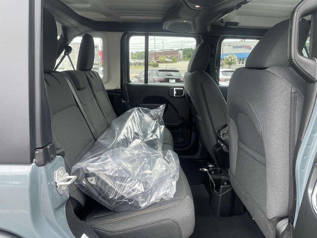 new 2025 Jeep Wrangler car, priced at $37,819