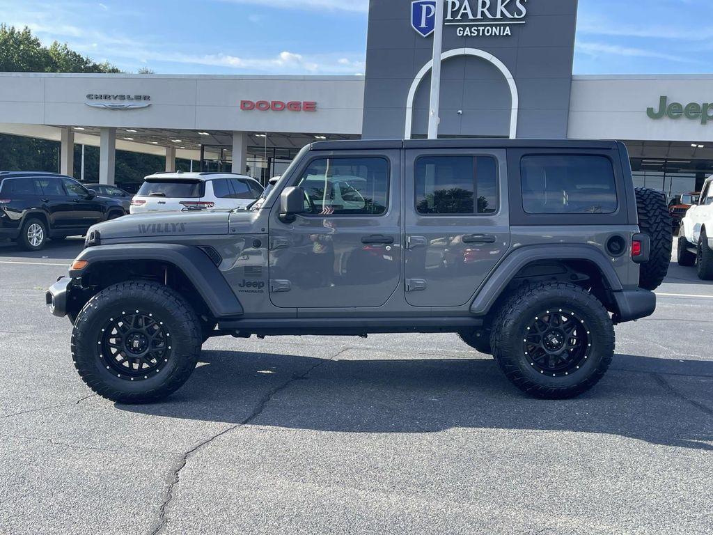used 2021 Jeep Wrangler Unlimited car, priced at $27,697