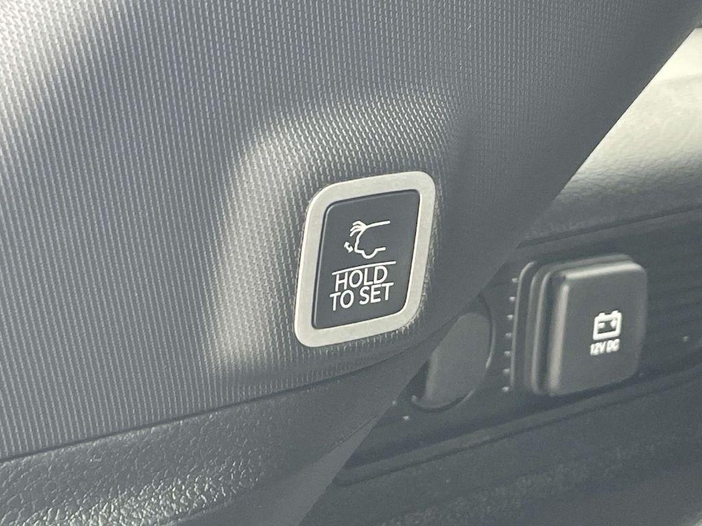 new 2025 Jeep Grand Cherokee car, priced at $40,896