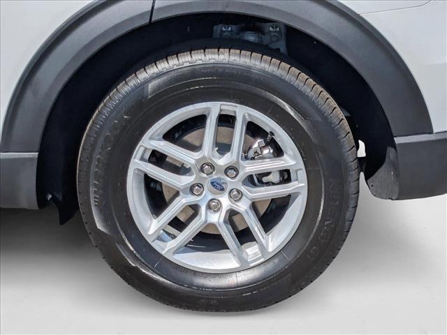 new 2025 Ford Explorer car, priced at $39,498
