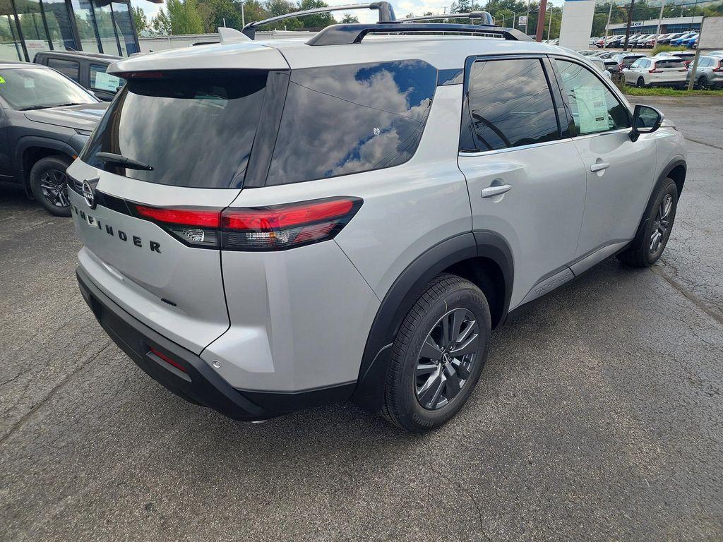 new 2025 Nissan Pathfinder car, priced at $38,165
