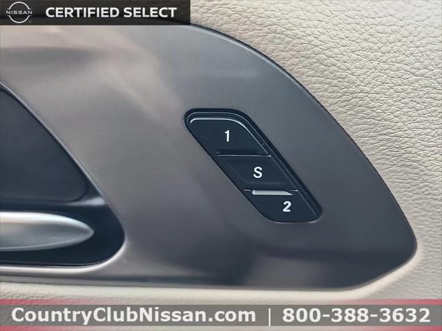 used 2022 Chrysler Pacifica car, priced at $20,995