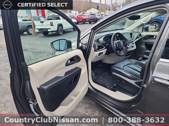 used 2022 Chrysler Pacifica car, priced at $20,995