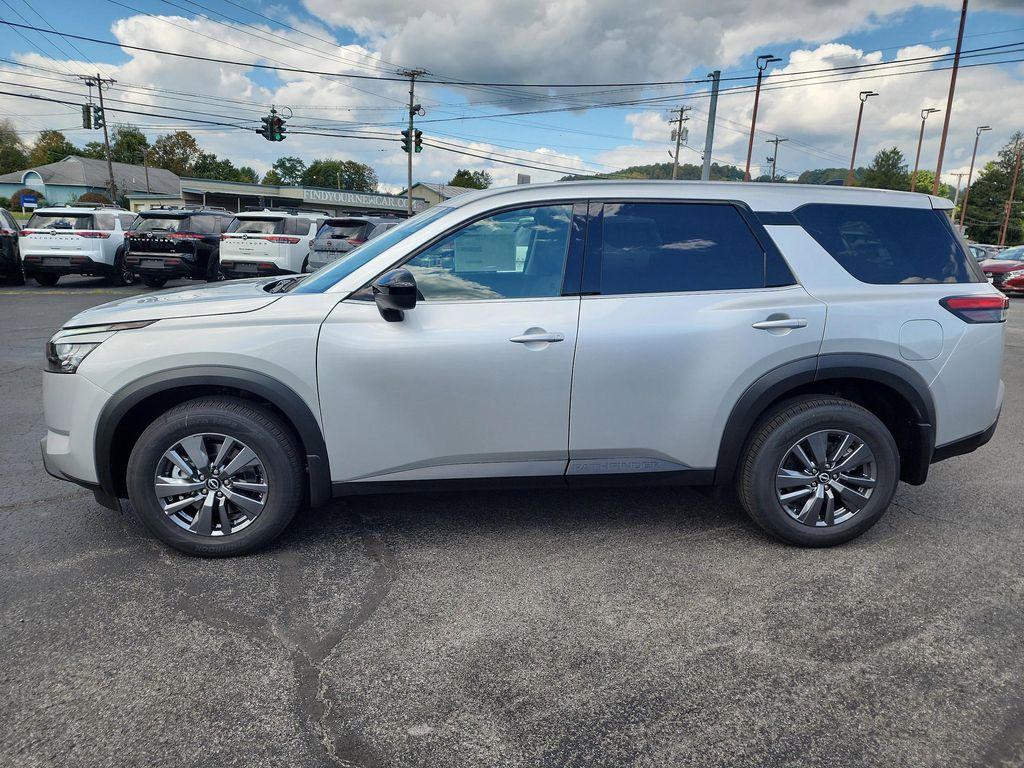 new 2025 Nissan Pathfinder car, priced at $34,665