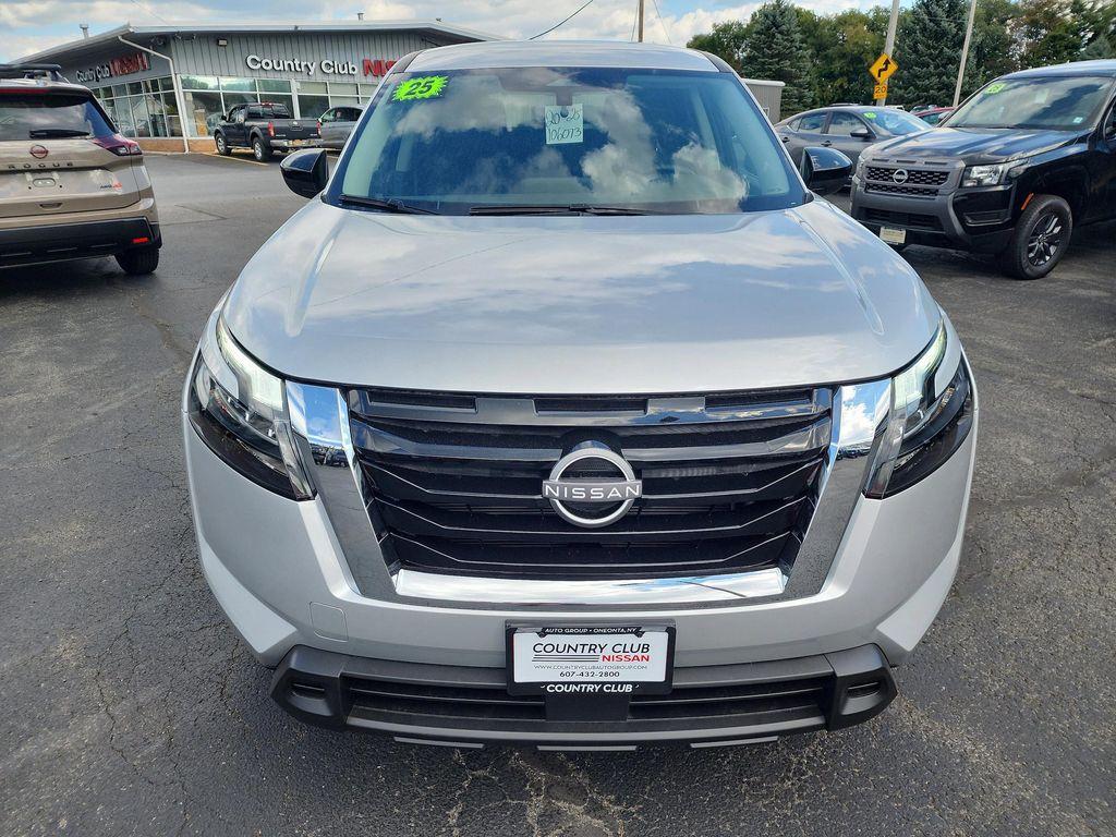 new 2025 Nissan Pathfinder car, priced at $34,665