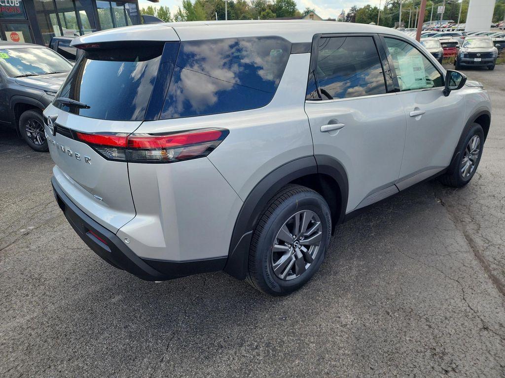 new 2025 Nissan Pathfinder car, priced at $34,665