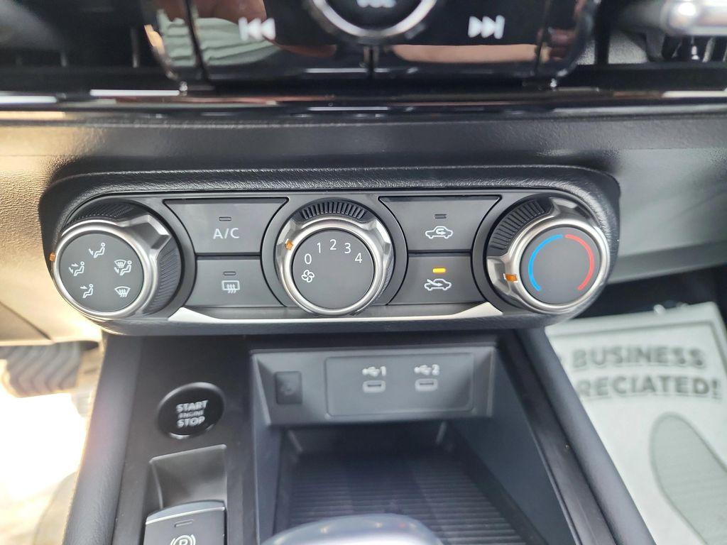 new 2025 Nissan Kicks car, priced at $26,141