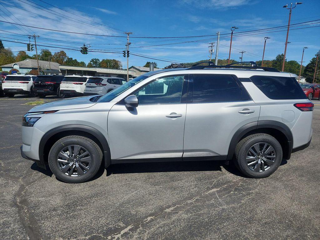 new 2025 Nissan Pathfinder car, priced at $44,375