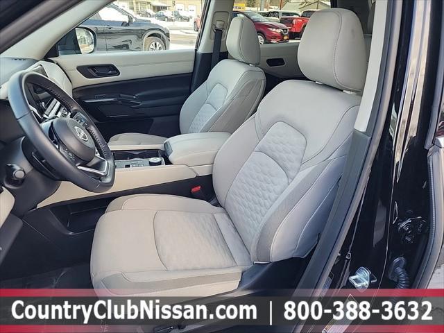 used 2023 Nissan Pathfinder car, priced at $33,333