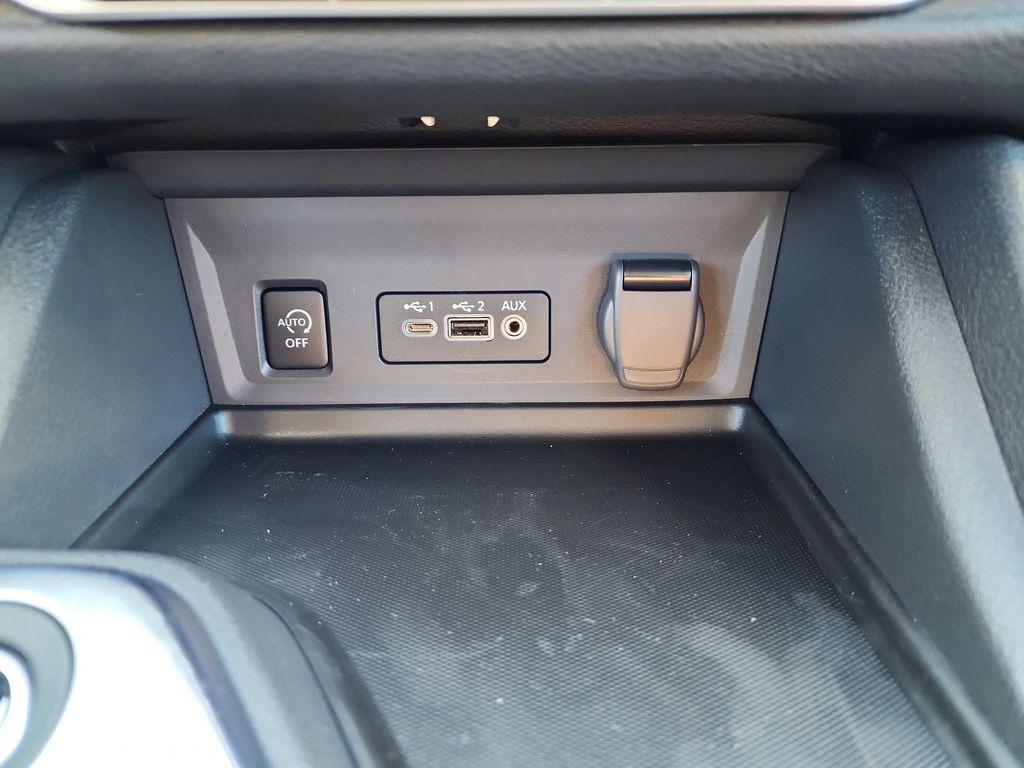 new 2025 Nissan Sentra car, priced at $23,850