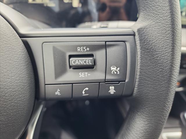 new 2025 Nissan Kicks car, priced at $27,180