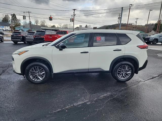 used 2022 Nissan Rogue car, priced at $21,995