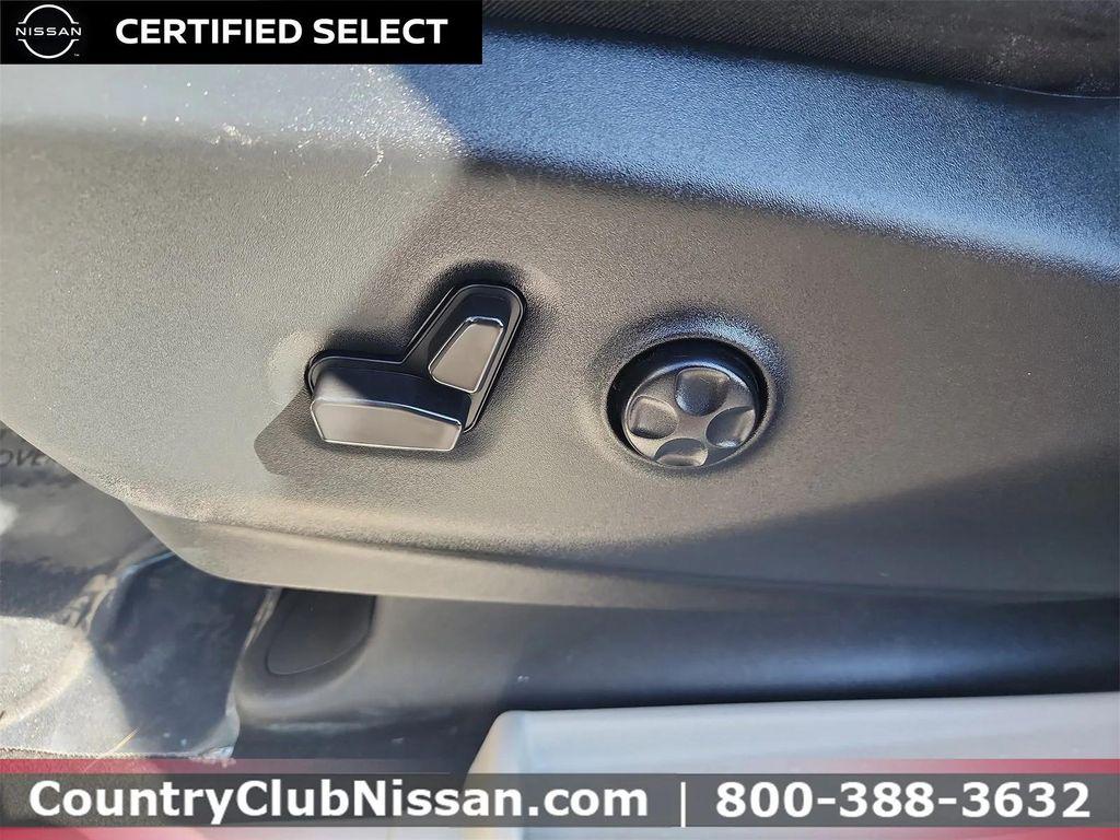 used 2024 Chrysler Pacifica car, priced at $24,995