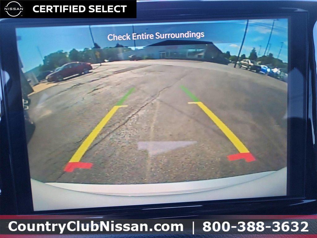 used 2024 Chrysler Pacifica car, priced at $27,495