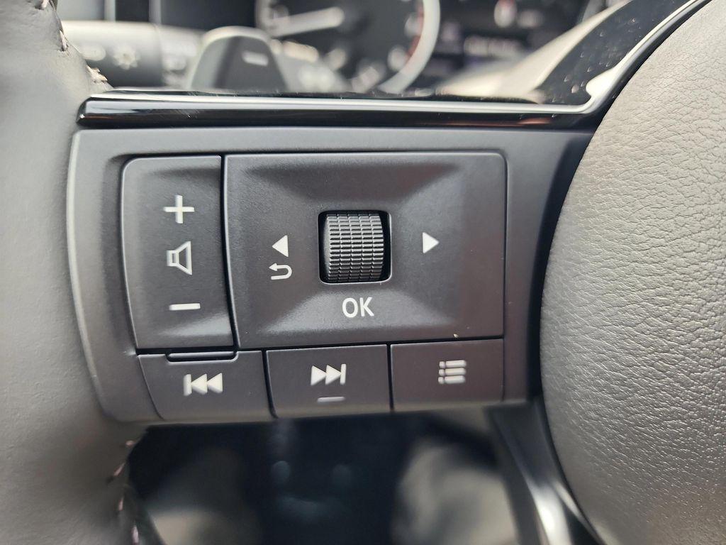 new 2025 Nissan Pathfinder car, priced at $38,067