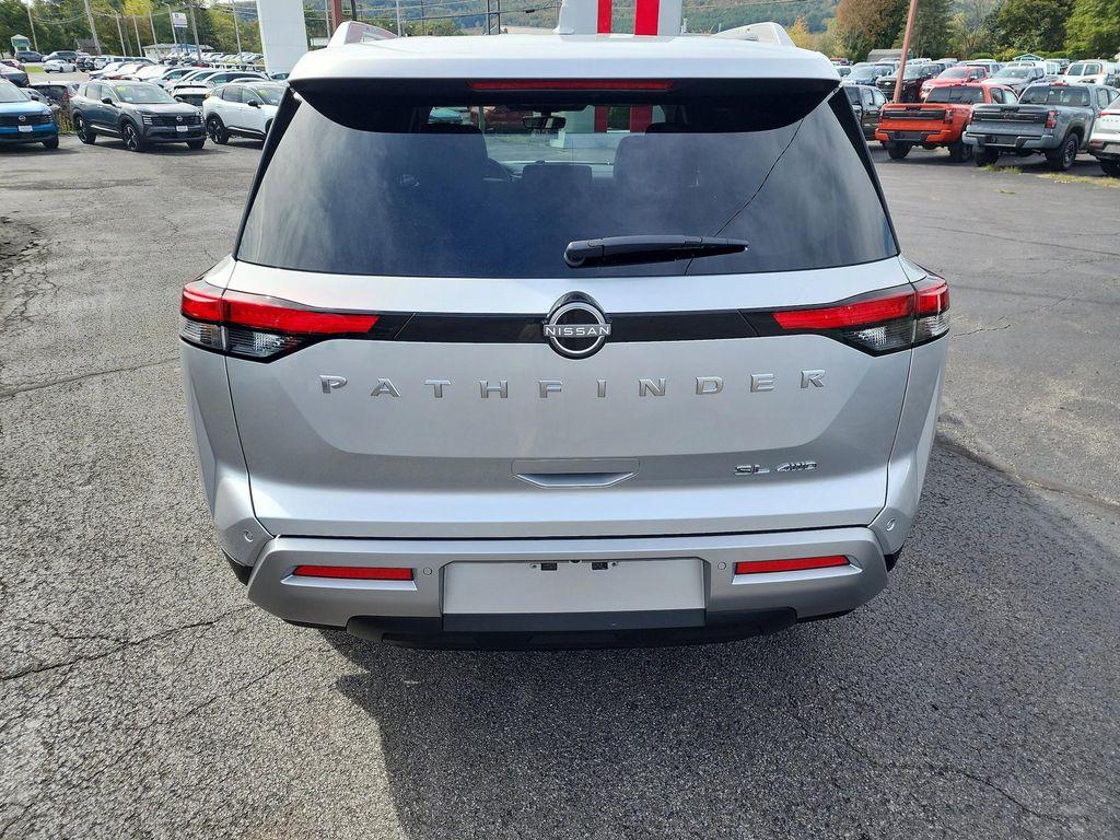 new 2025 Nissan Pathfinder car, priced at $38,067