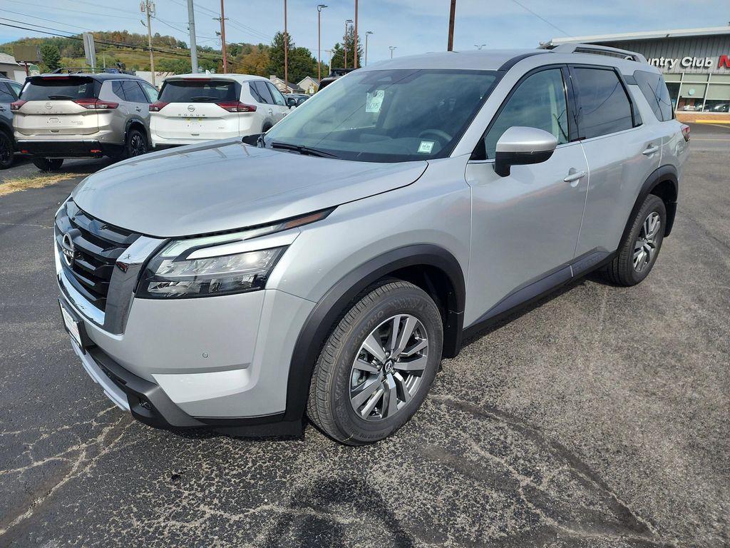 new 2025 Nissan Pathfinder car, priced at $38,067