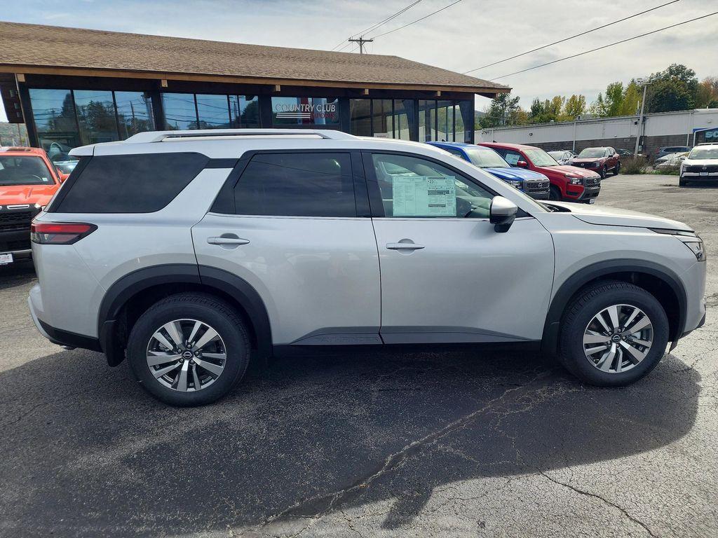 new 2025 Nissan Pathfinder car, priced at $38,067