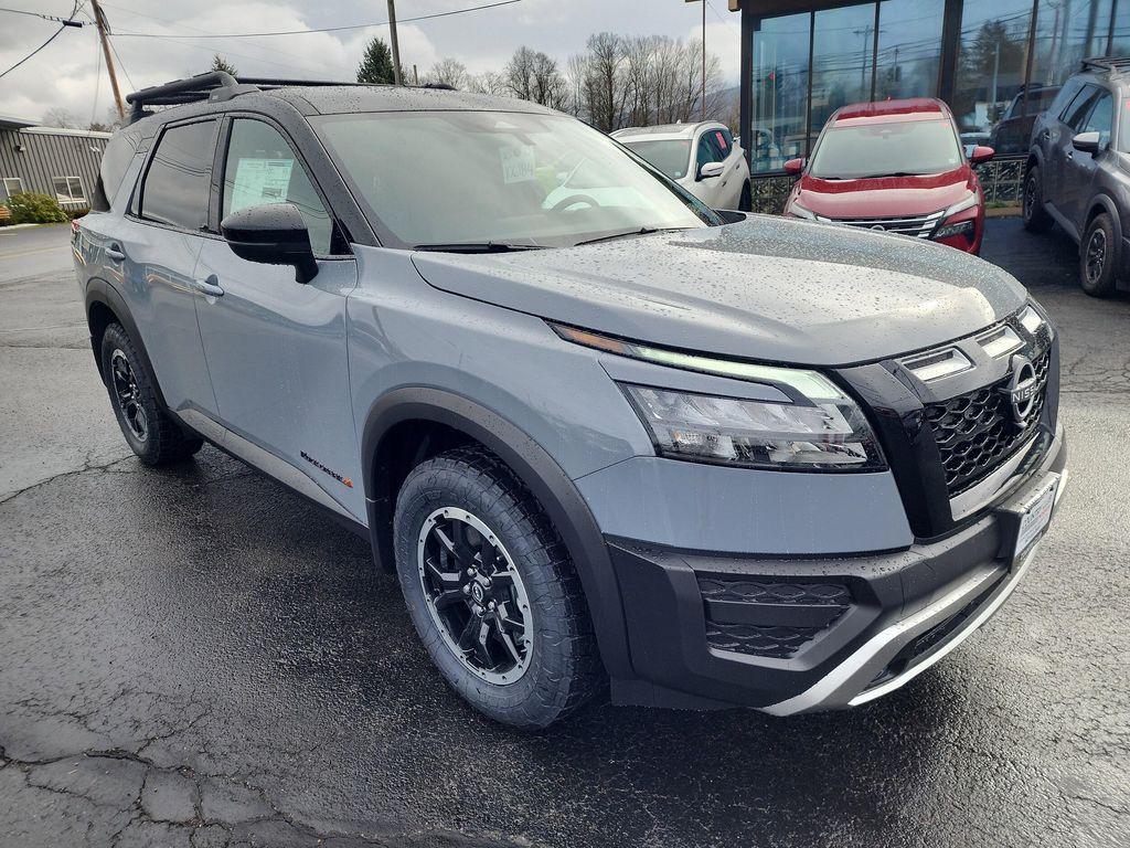 new 2025 Nissan Pathfinder car, priced at $41,420