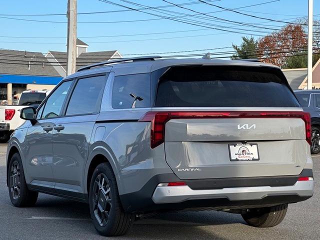 new 2025 Kia Carnival car, priced at $44,855