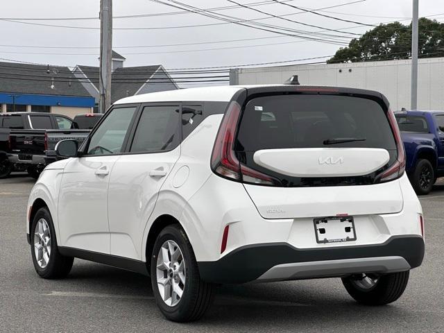 new 2025 Kia Soul car, priced at $22,300