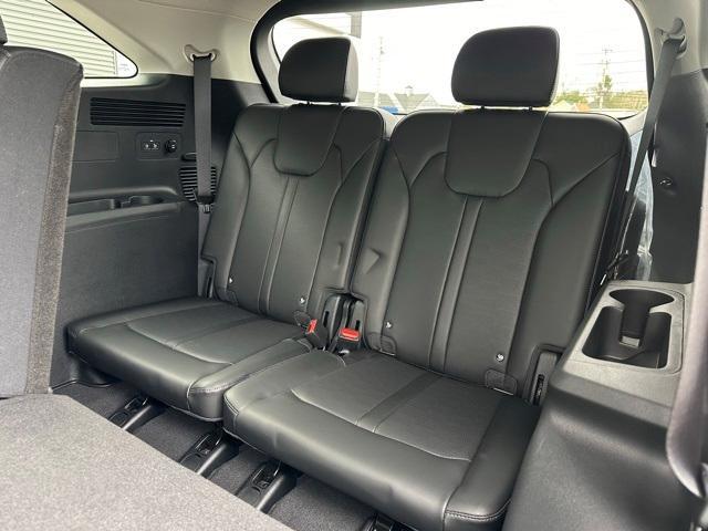 new 2025 Kia Sorento car, priced at $41,290