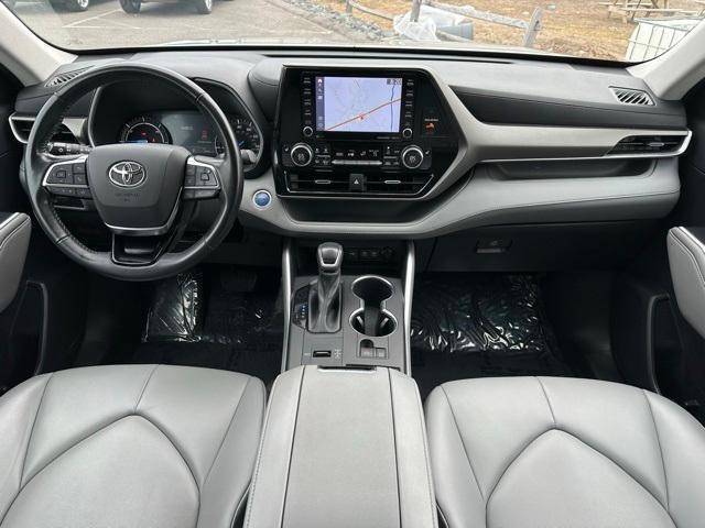 used 2021 Toyota Highlander Hybrid car, priced at $32,511