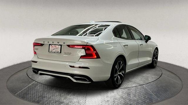 used 2022 Volvo S60 Recharge Plug-In Hybrid car, priced at $34,995