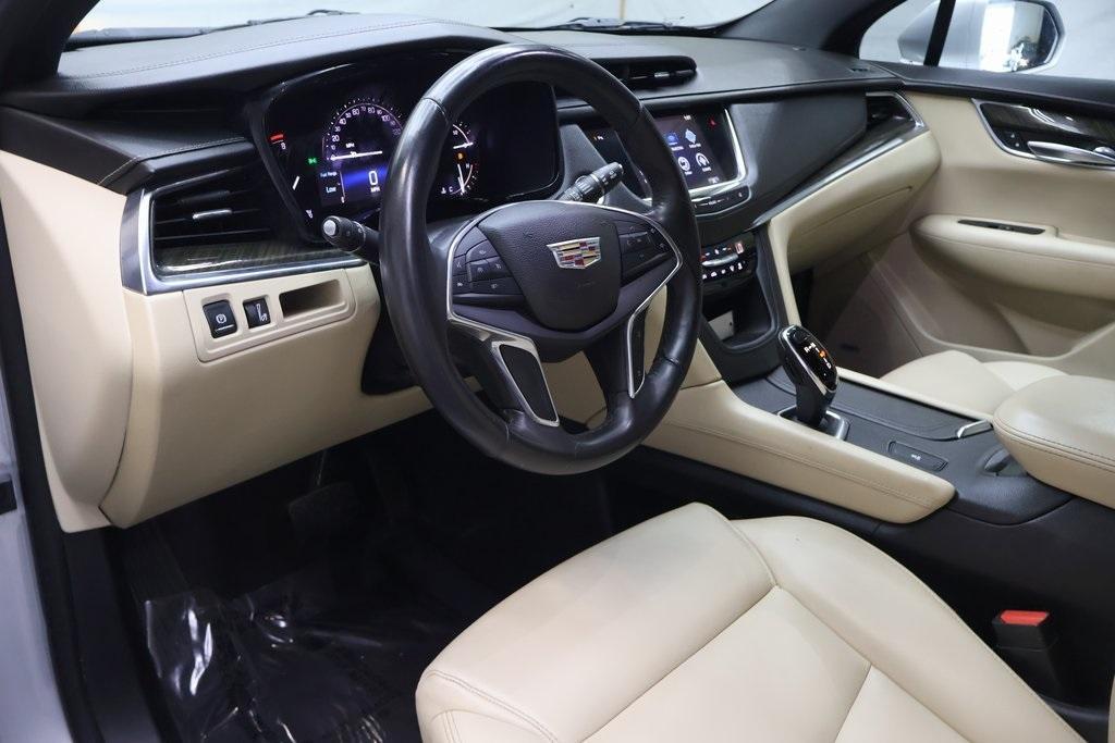 used 2017 Cadillac XT5 car, priced at $14,995