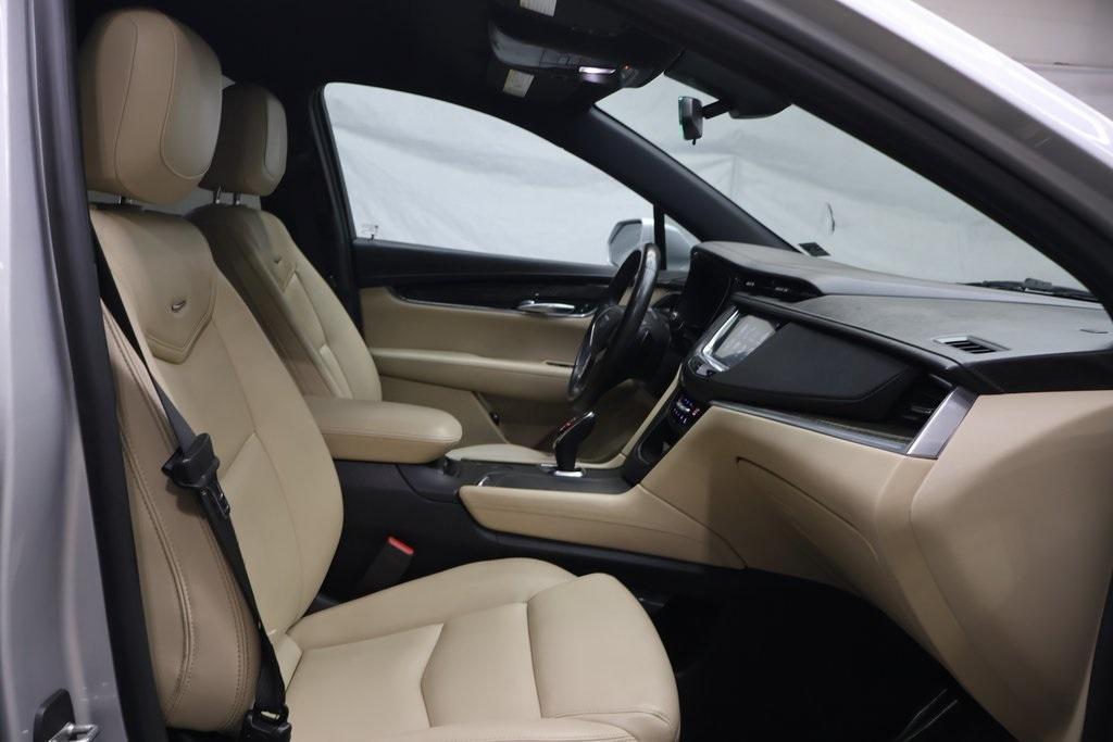 used 2017 Cadillac XT5 car, priced at $14,995