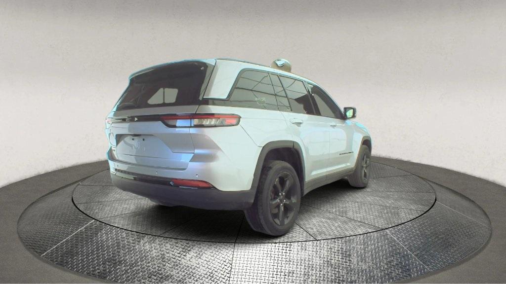 used 2023 Jeep Grand Cherokee car, priced at $25,995