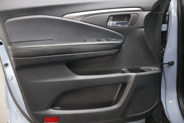 used 2022 Honda Pilot car, priced at $30,995
