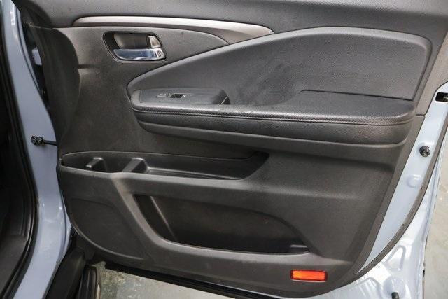 used 2022 Honda Pilot car, priced at $30,995