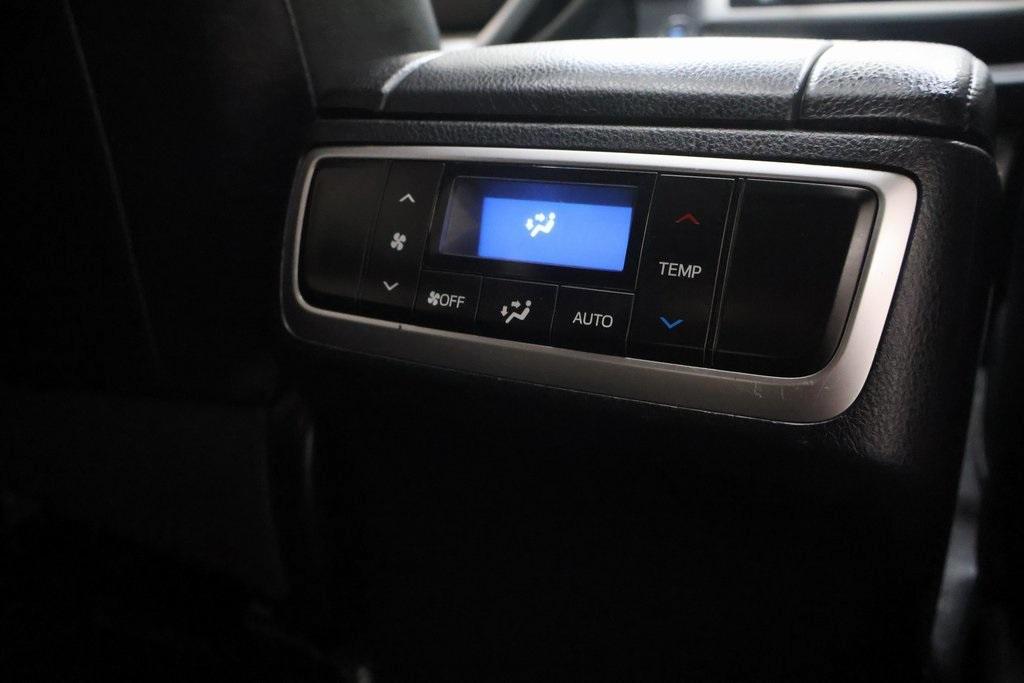 used 2019 Toyota Highlander car, priced at $28,995