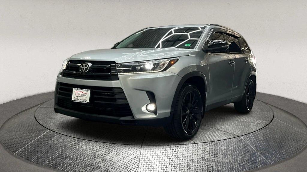 used 2019 Toyota Highlander car, priced at $28,995