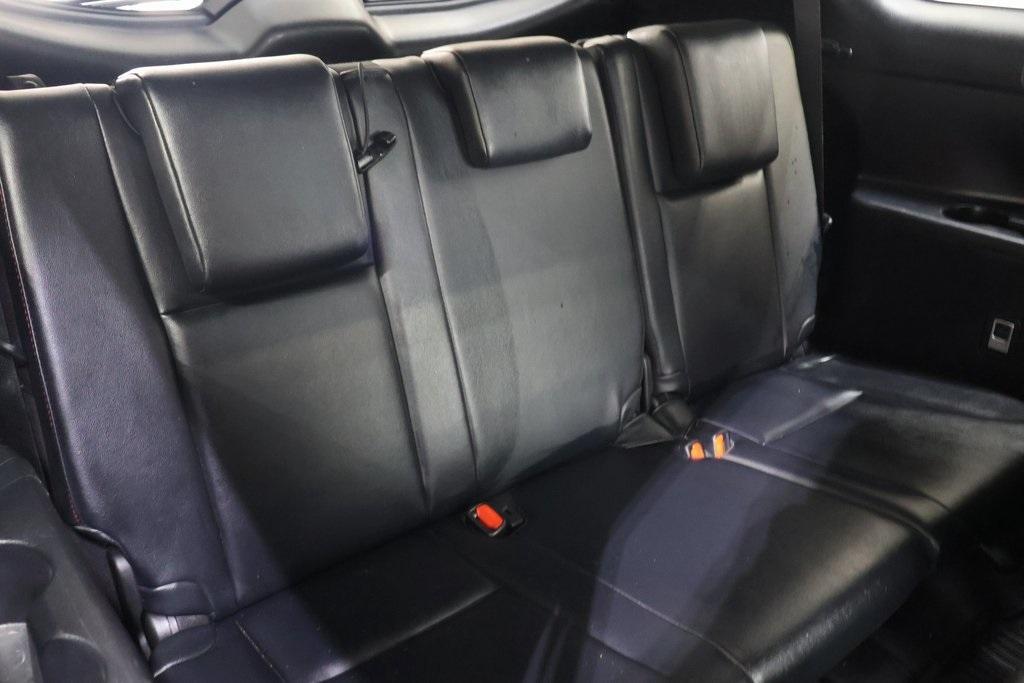 used 2019 Toyota Highlander car, priced at $28,995