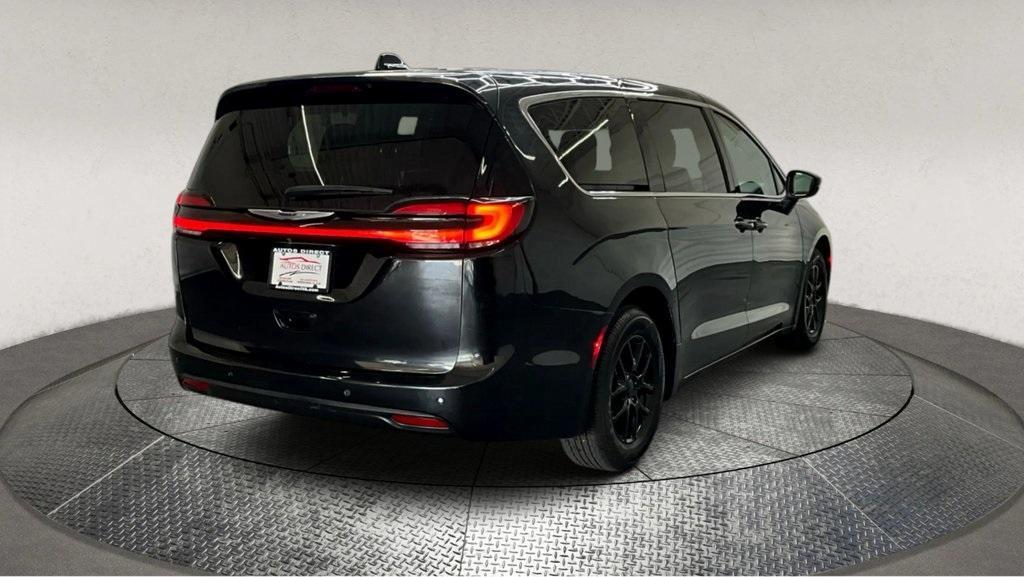 used 2023 Chrysler Pacifica car, priced at $27,995