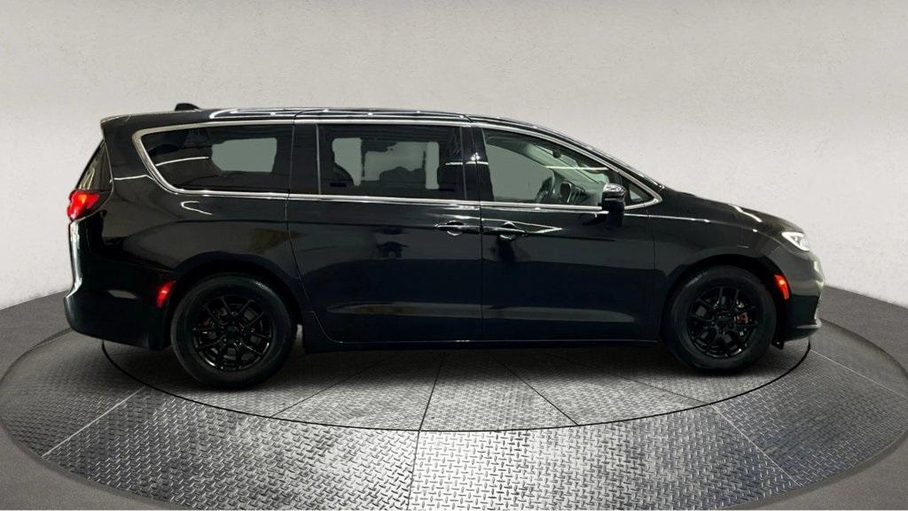 used 2023 Chrysler Pacifica car, priced at $27,995
