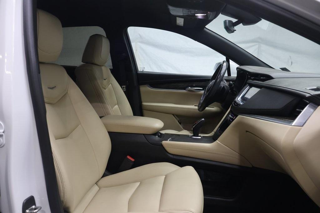 used 2017 Cadillac XT5 car, priced at $14,995