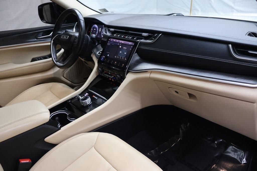 used 2021 Jeep Grand Cherokee L car, priced at $32,995