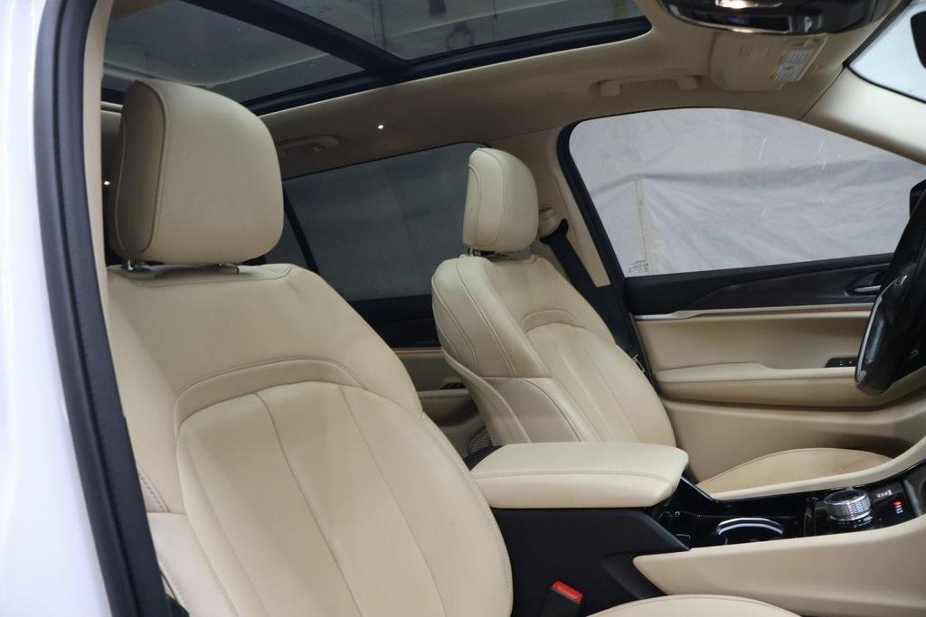 used 2021 Jeep Grand Cherokee L car, priced at $32,995