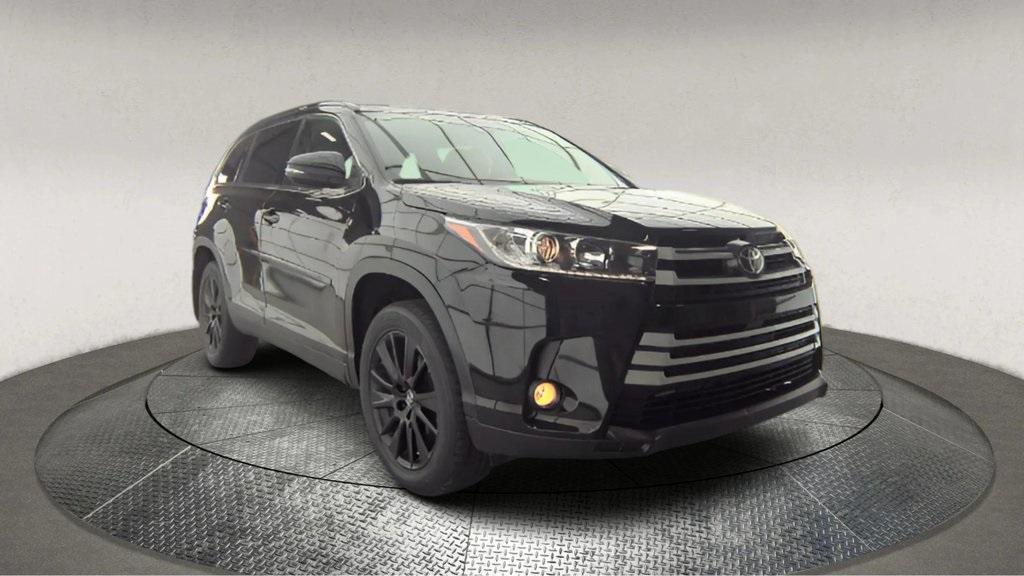 used 2019 Toyota Highlander car, priced at $25,995